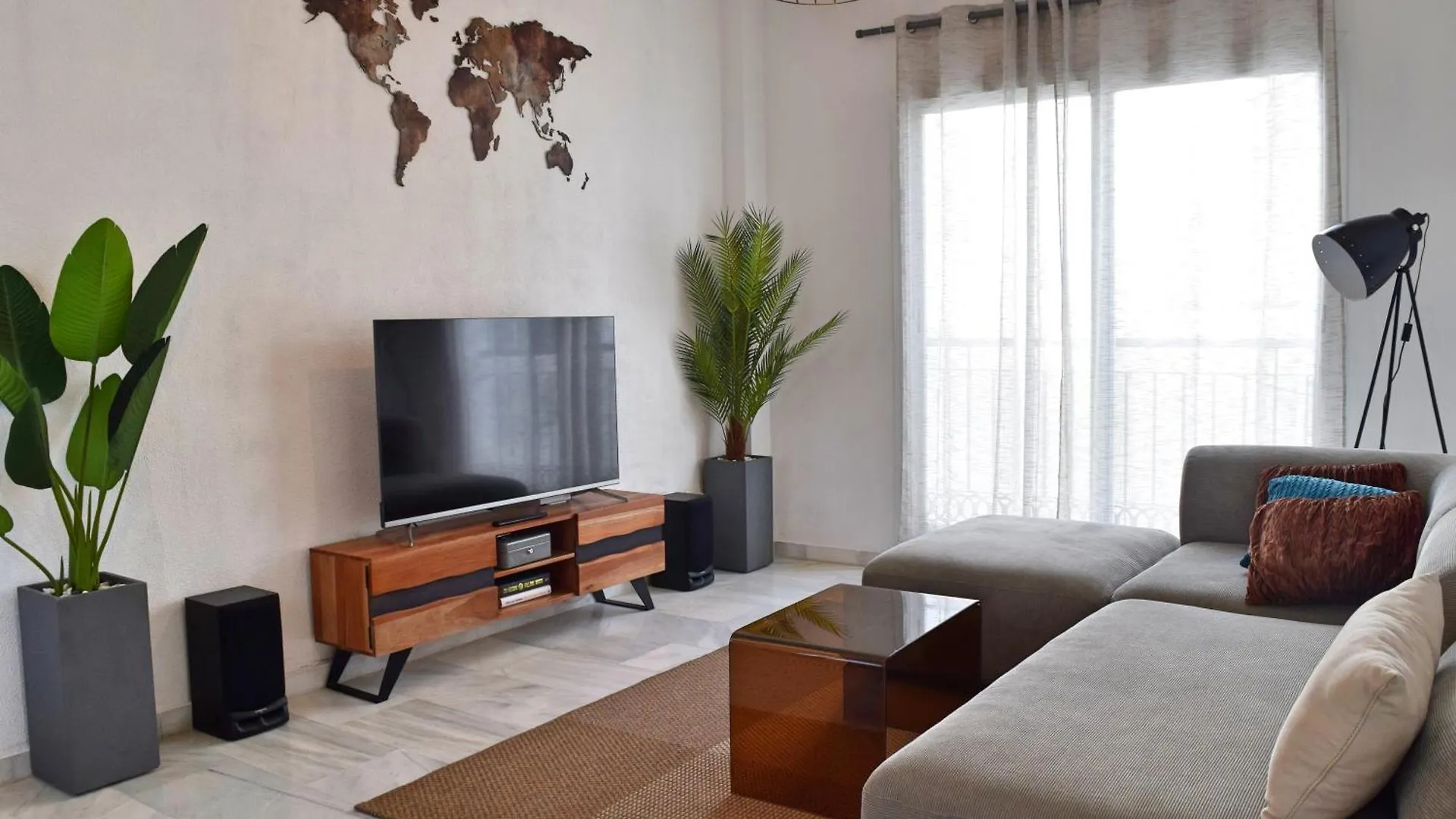 Moderno Apartamento Centrico Y Tranquilo 말라가