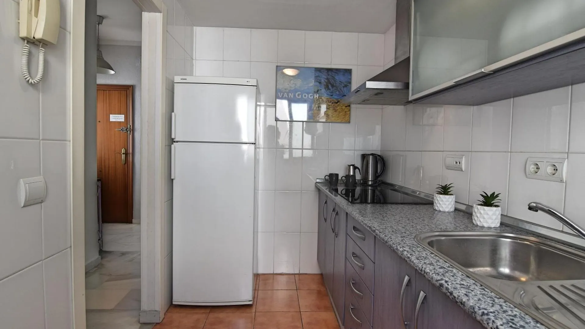 Moderno Apartamento Centrico Y Tranquilo Malaga