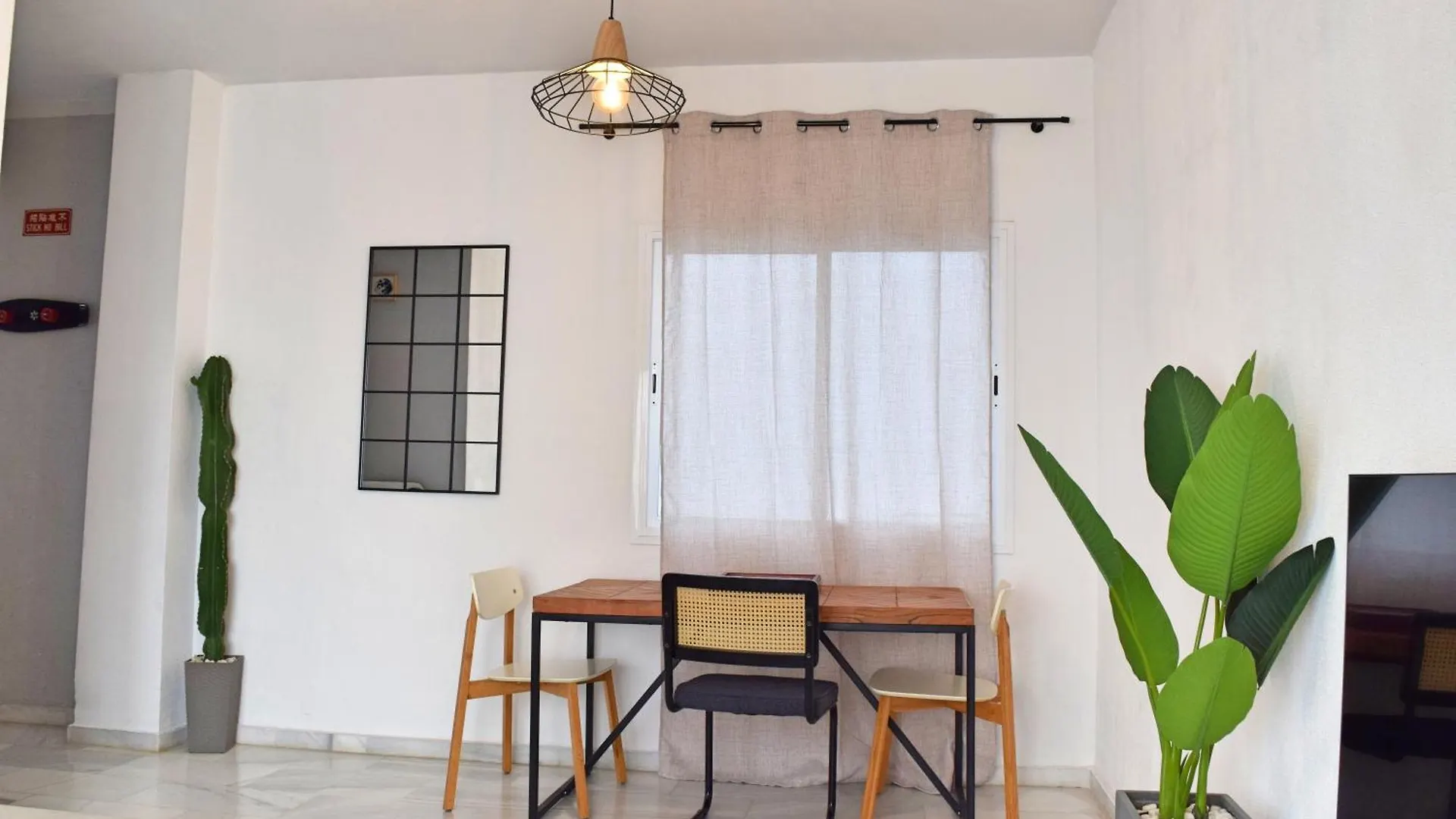 Moderno Apartamento Centrico Y Tranquilo Málaga España